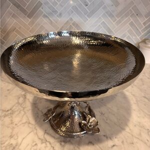 Michael Aram Hammered Pedestal Bowl in Silver